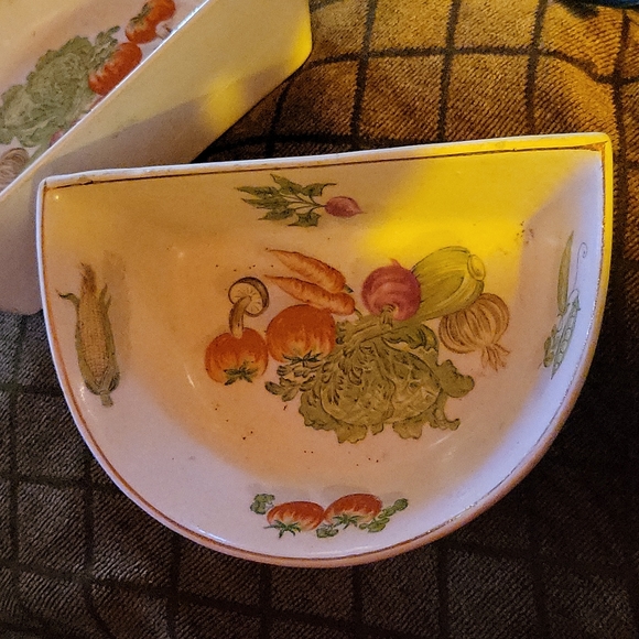 Veggie serving dishes - Picture 2 of 3